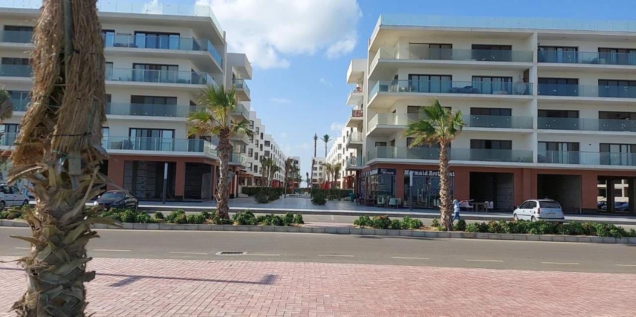 شاليه فندقي أرضي بحديقه خاصه في منتجع بورتوسعيد 'Ezbet Shalabi el-Rudi Exterior photo